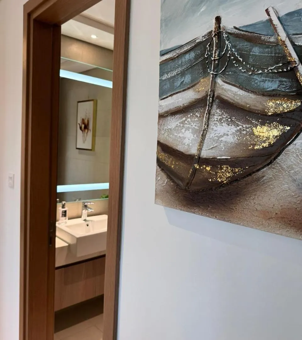 Appartamento Burj Khalifa View Modern 1Bhk With Balcony Dubai