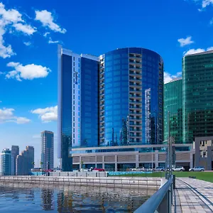 Radisson Blu Hotel, Waterfront Hotel